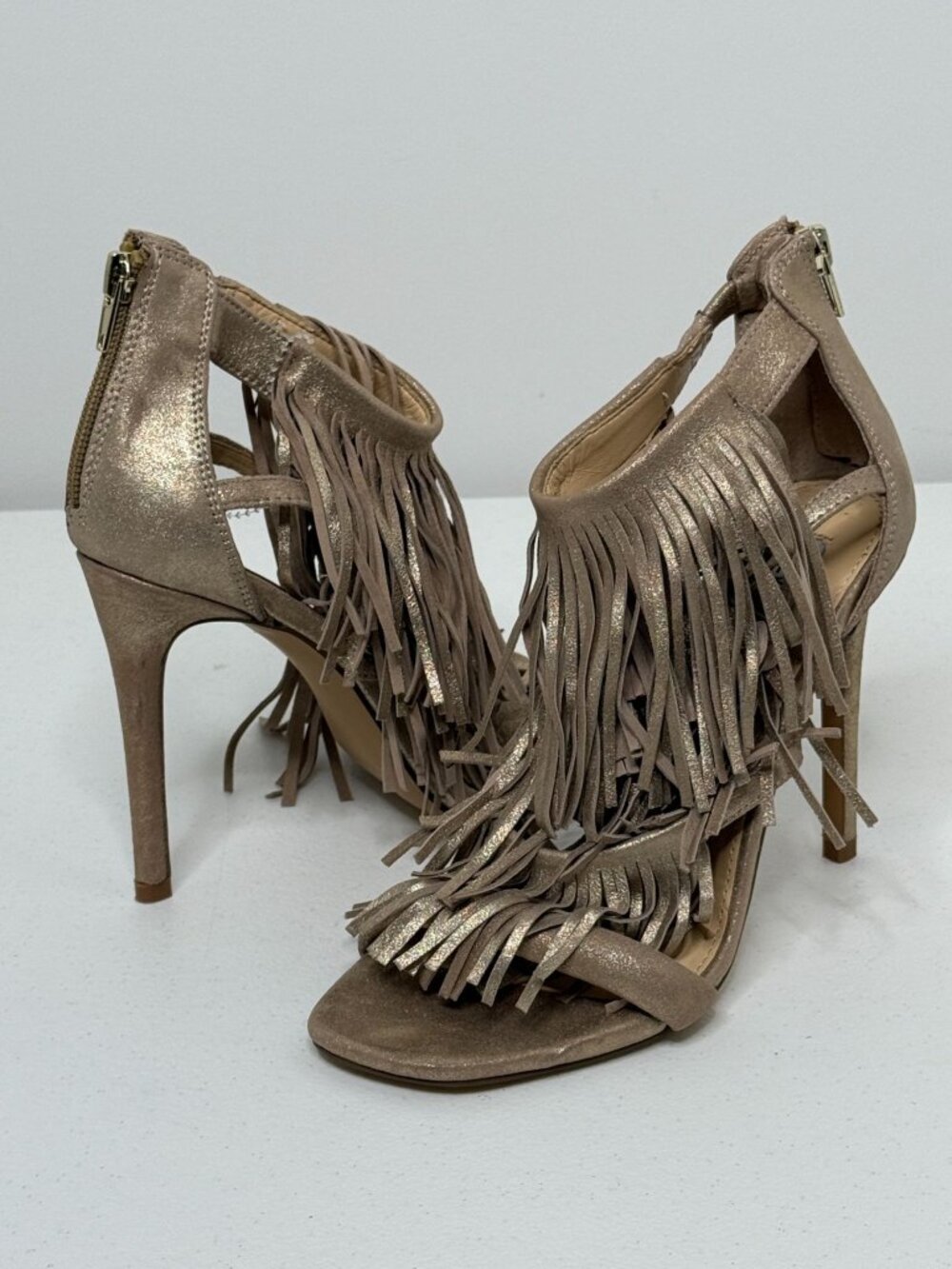 Steve Madden Fringe Stiletto Heels Size 7.5 Champagne Metallic Sandals